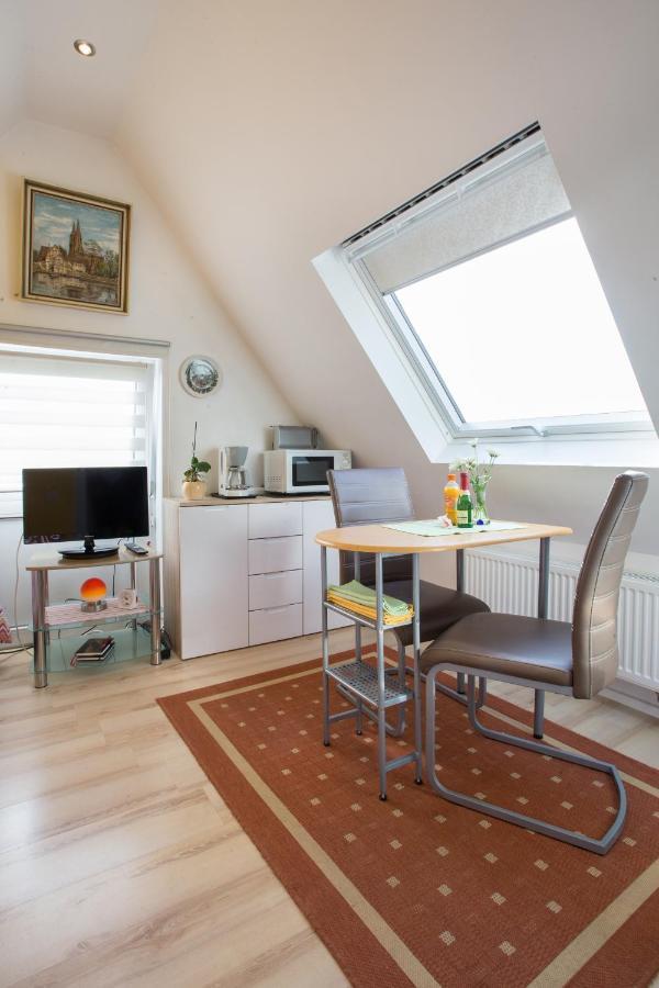Casa Felicitas - Ferienwohnung & Studio Möhnesee エクステリア 写真