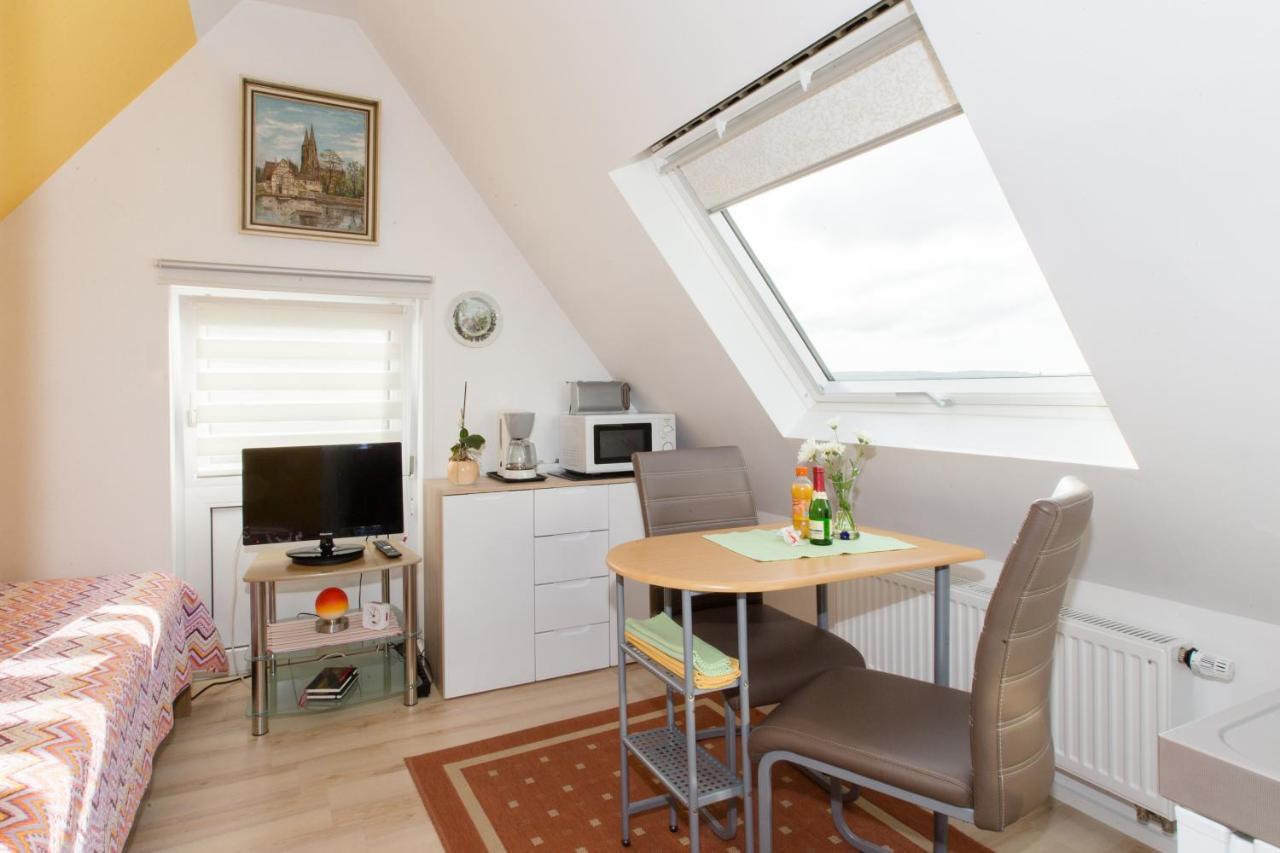 Casa Felicitas - Ferienwohnung & Studio Möhnesee エクステリア 写真